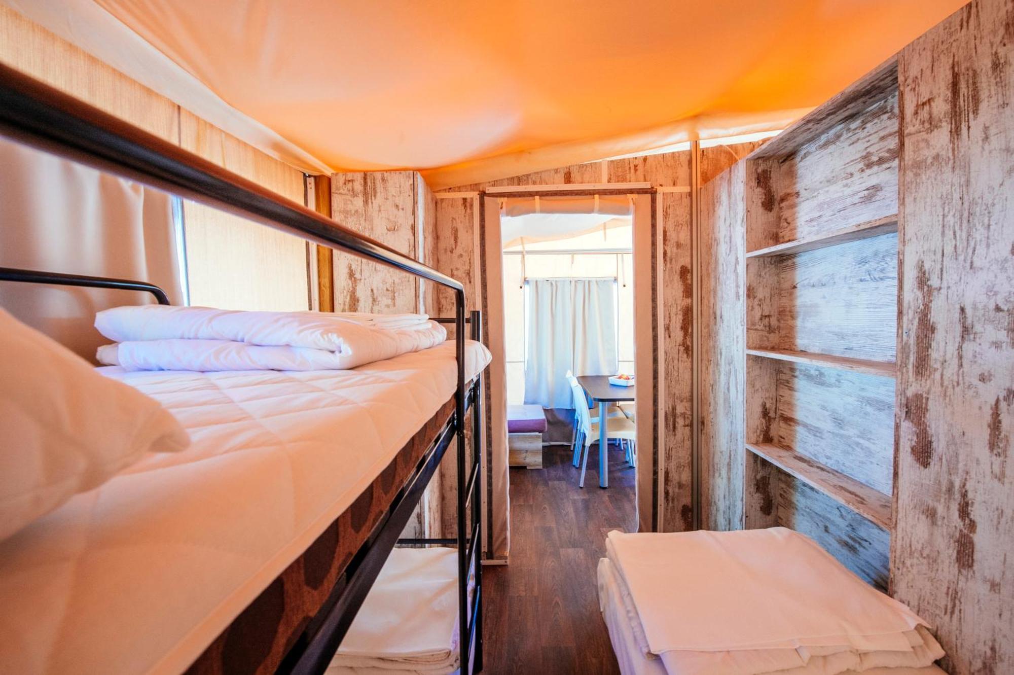 Zaton Holiday Resort Glamping Tents Nin Cameră foto